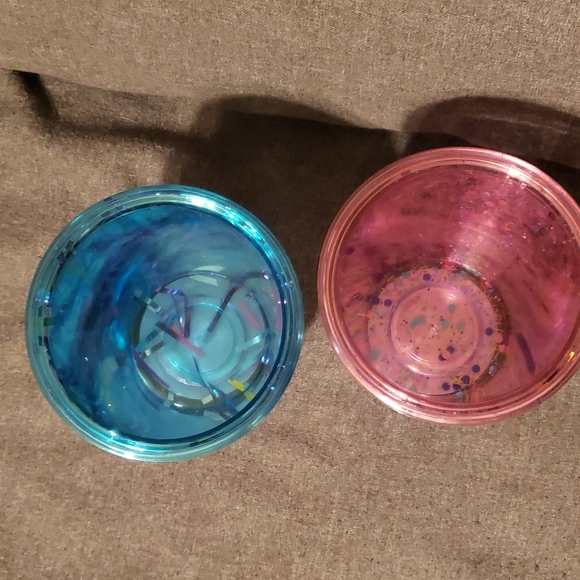 Cups - Picture 5 of 8